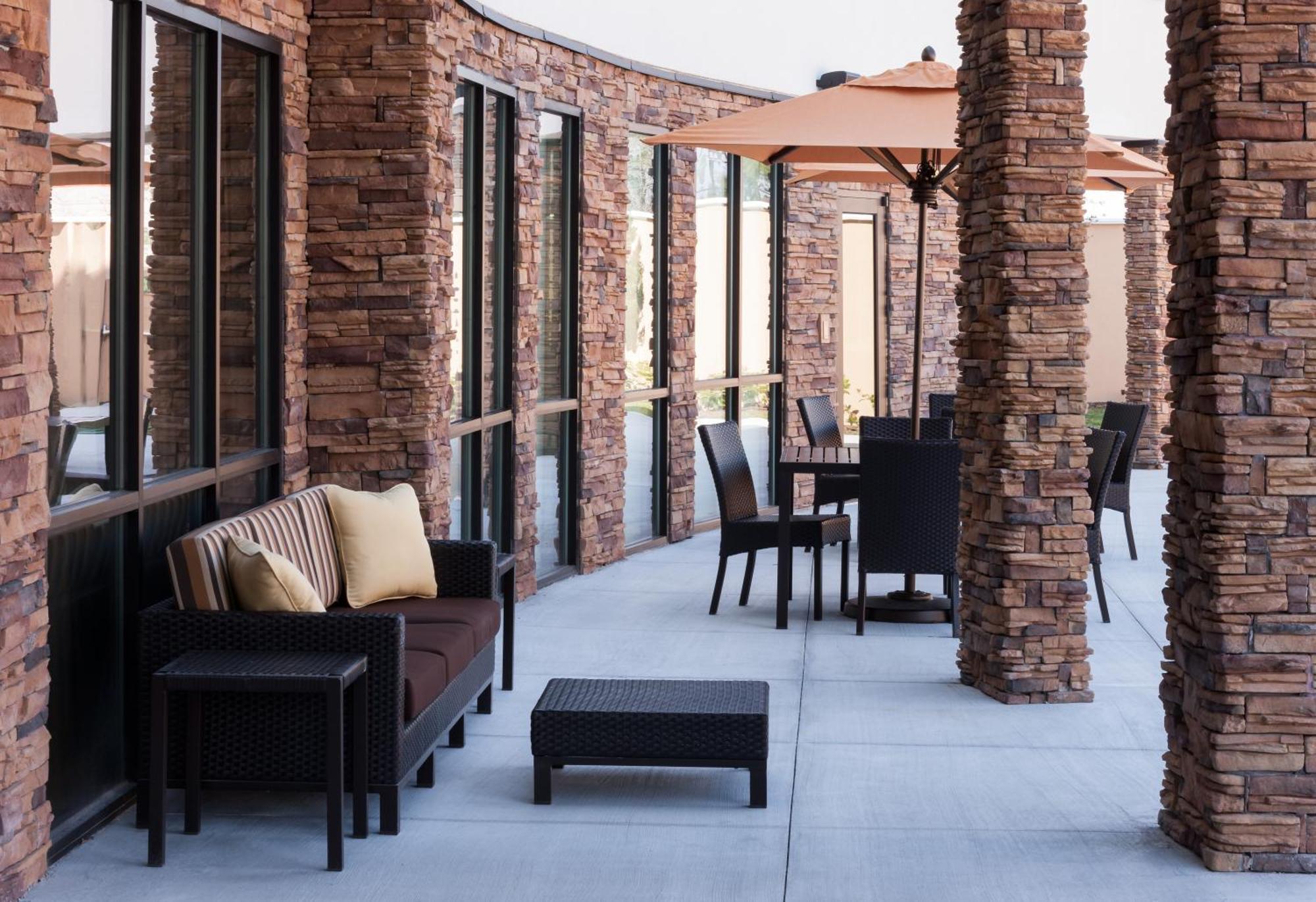 Courtyard By Marriott Houston North/Shenandoah Hotel The Woodlands Eksteriør billede