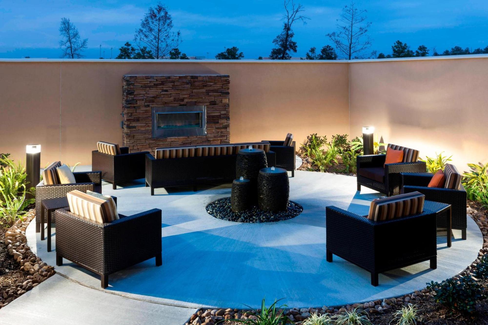 Courtyard By Marriott Houston North/Shenandoah Hotel The Woodlands Eksteriør billede